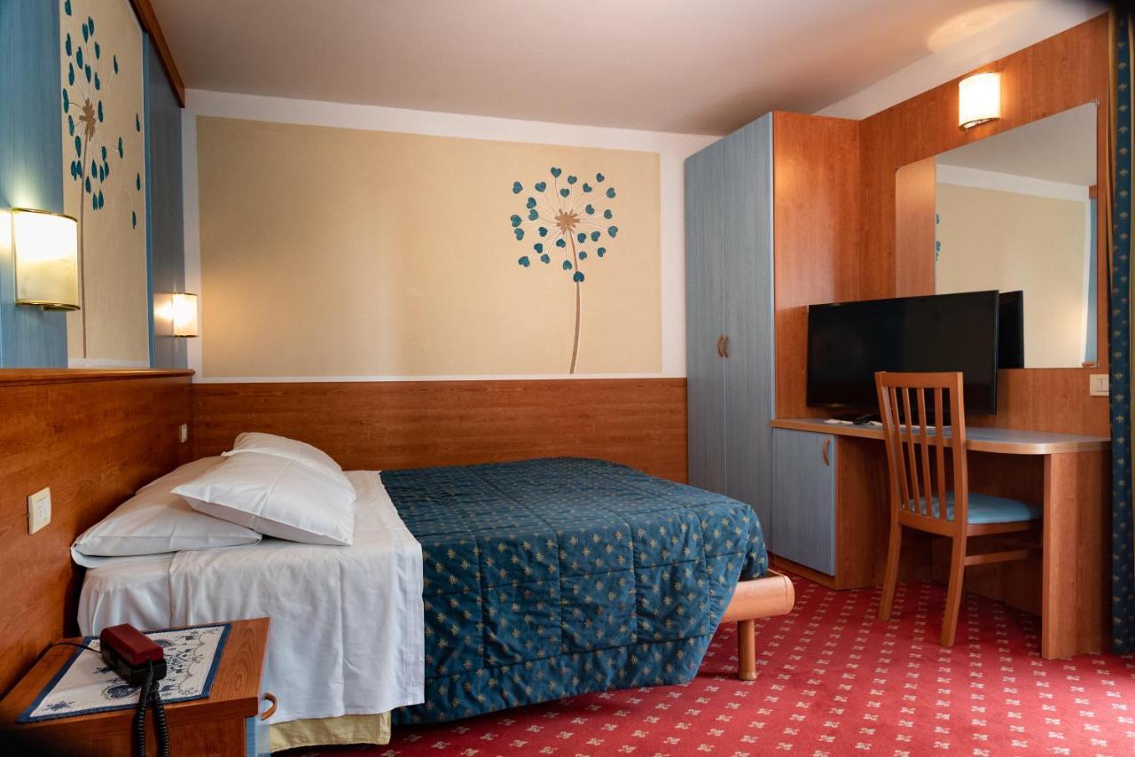 Hotel Londra Slow Living Molveno Eksteriør billede