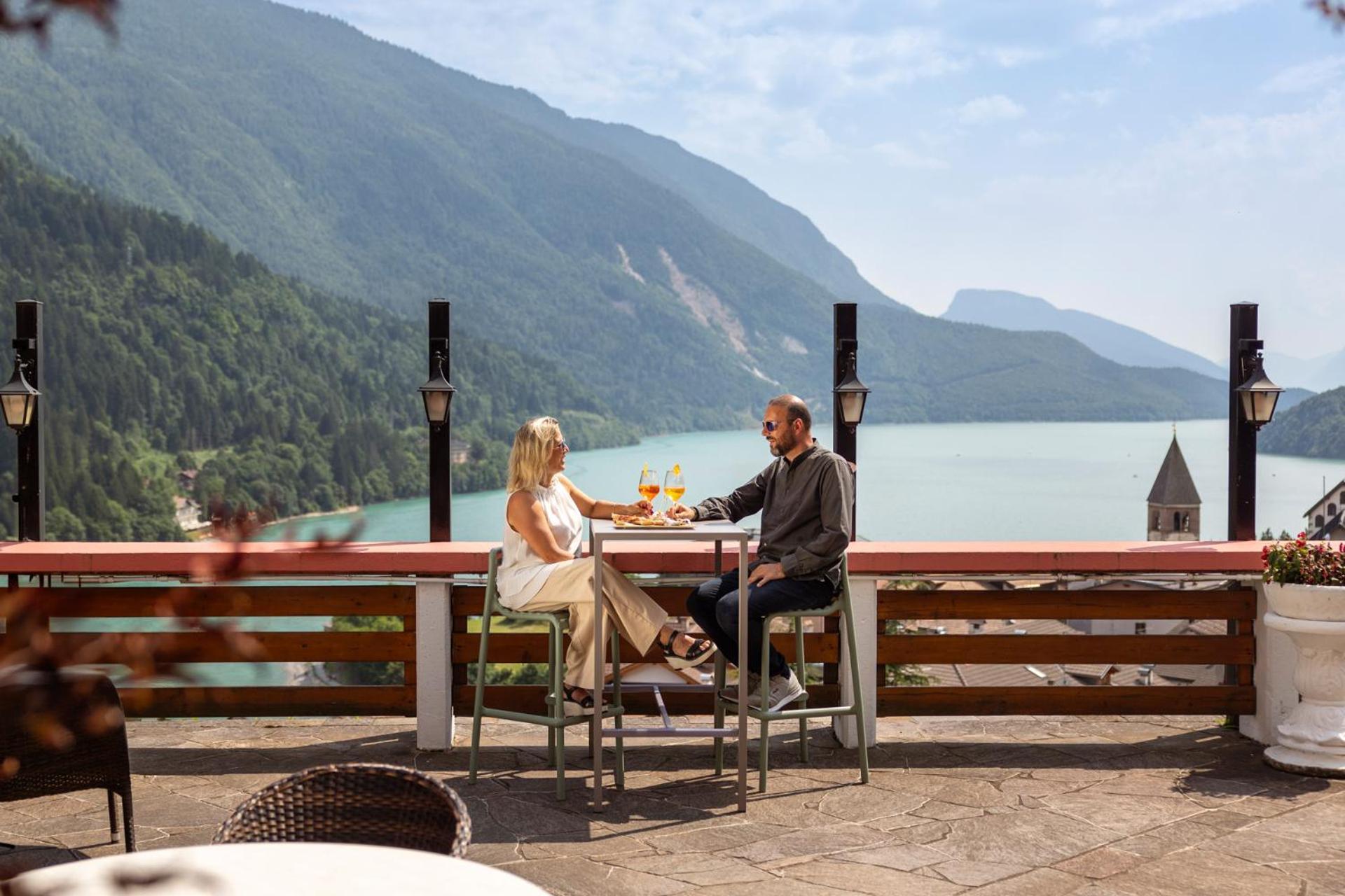 Hotel Londra Slow Living Molveno Eksteriør billede
